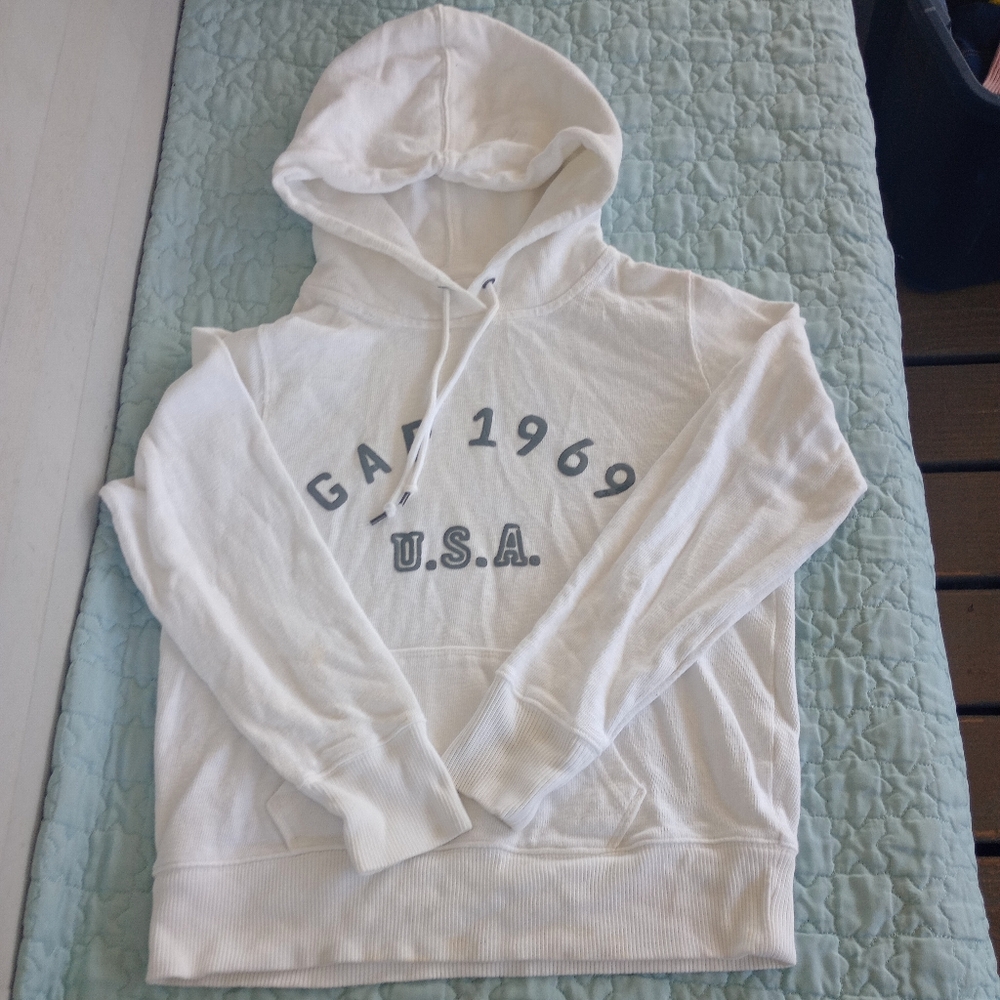 Authentic gap 1969 U.S.A. hoodie size M petite
